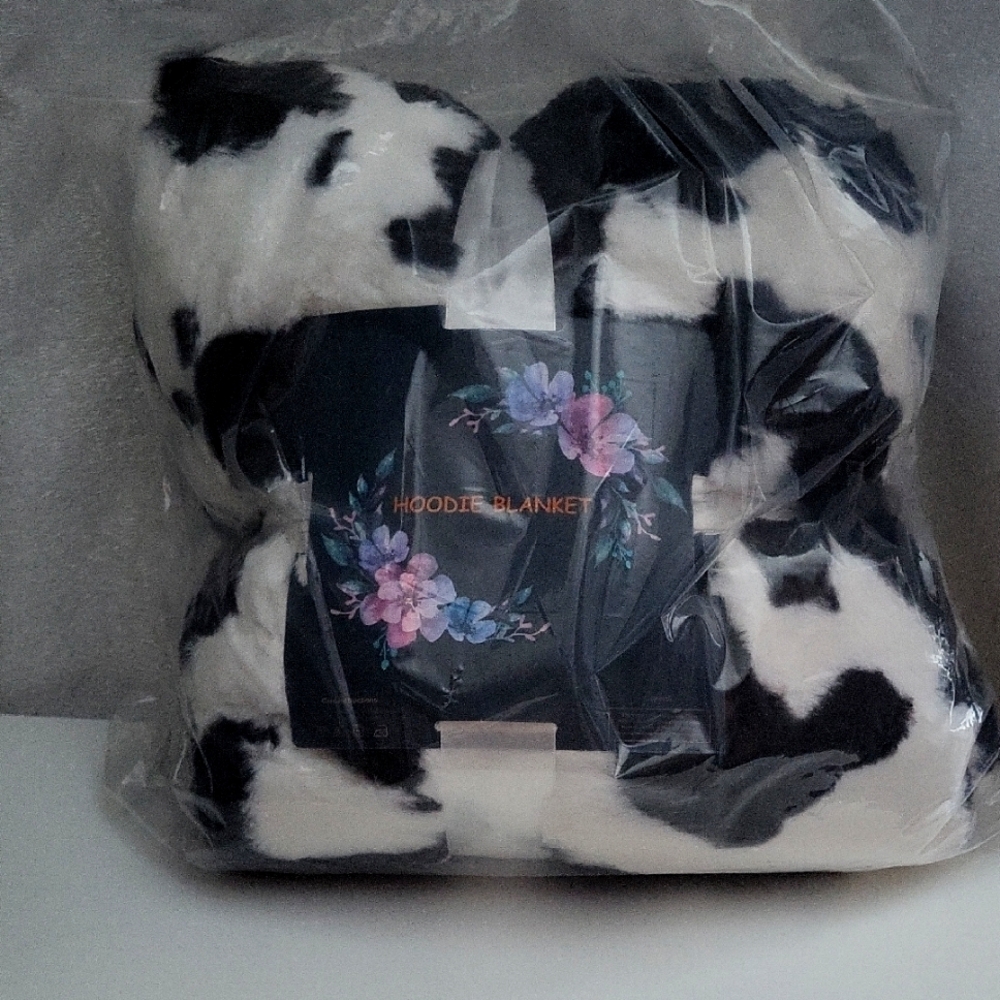 Cow Hoodie Blanket
